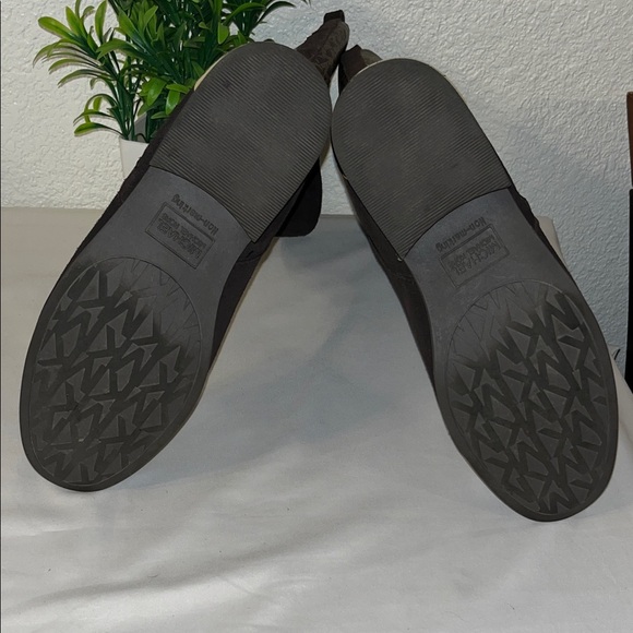 Michael Kors Black and Brown Monogram Boots used good condition - Picture 11 of 15